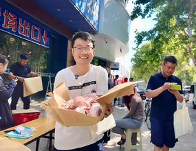 連雲港市のコミュニティーが「ぜい肉を豚肉に変える」チャレンジ―中国