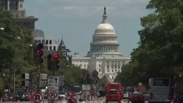 トランプ米大統領支持率、2期目最低33％
