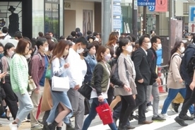 マスク着用継続の是非について日本で議論が活発化―華字メディア