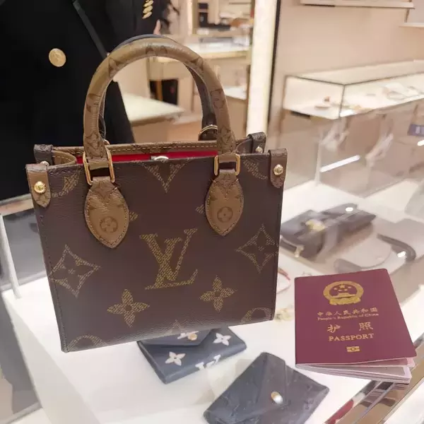 「続く韓国ウォン安、中国人観光客が高級ブランド品を爆買い＝韓国ネット「円安の時の韓国人と同じ」」の画像