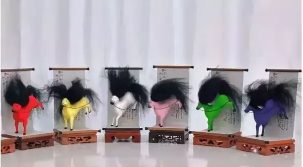 「中国で「みだれ髪の馬」の置物が爆発的人気となったワケは？」の画像