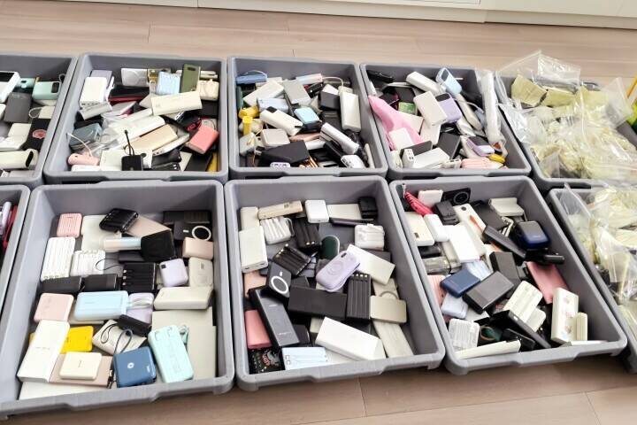 中国でモバイルバッテリーに追跡用QRコード義務化、なければ即没収―香港メディア