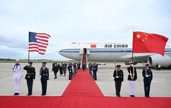 習主席が米国を公式訪問、ワシントンに到着