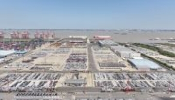 上海の海通自動車運搬船埠頭、30秒足らずで自動車1台を輸出―中国