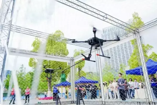 「世界ドローン競技大会が中国成都で開催」の画像