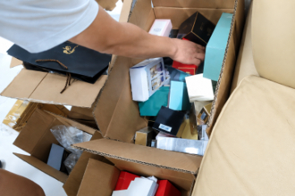 化粧品「地下工場」に記者が潜入取材、民家で「偽SK-II」などを製造―中国