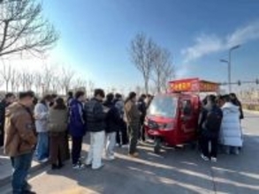 寒空の下で大学生が長蛇の列を作って糖葫蘆を買うワケは？―中国