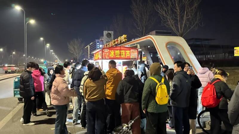 寒空の下で大学生が長蛇の列を作って糖葫蘆を買うワケは？―中国