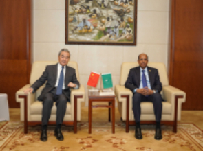 王毅外交部長 中国の外交部長が36年連続で新年の初外遊先にアフリカを選ぶ理由を説明