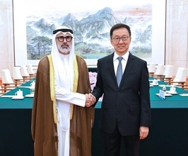 韓副主席、クウェートのジャッラーハ外相と会談―中国
