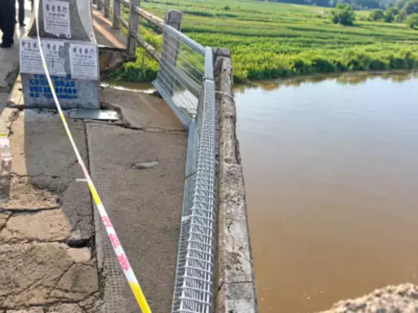 橋の一部が崩落し男性死亡、3カ月前に「一刻も早く修繕を」と指摘―中国