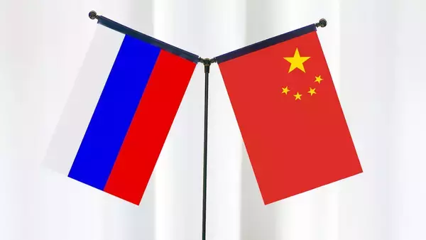 より多くのロシアの友人がビザ免除政策で中国を訪れることを歓迎―中国外交部