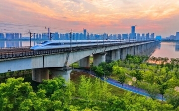 南昌市、鉄道旅客輸送の機能向上へ―中国