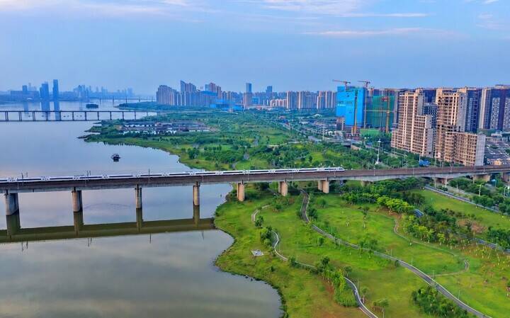 南昌市、鉄道旅客輸送の機能向上へ―中国