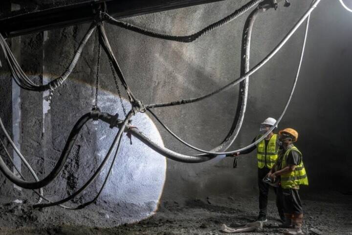 渝昆高速鉄道の最長トンネルが貫通―中国