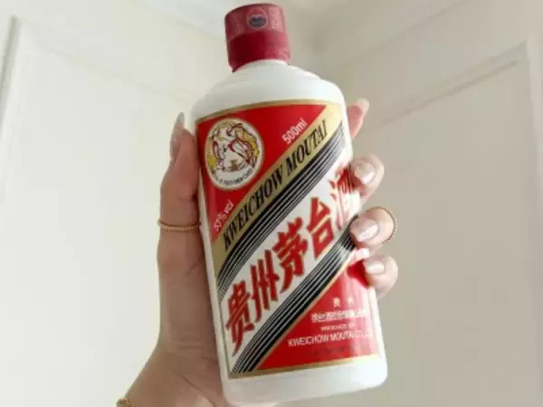 マオタイ酒の価格が1日で爆上がり、業者「狂ってる」―中国