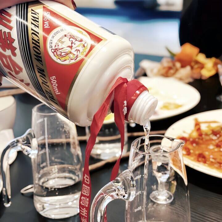 マオタイ酒の価格が1日で爆上がり、業者「狂ってる」―中国