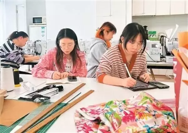 「中国の若者の間で裁縫が流行しているワケは？―中国メディア」の画像