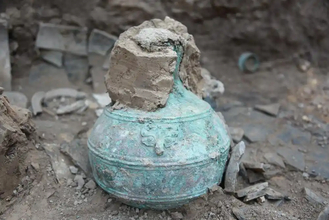 中国北西部寧夏の戦国古墳発掘で2300年前の古酒を発見