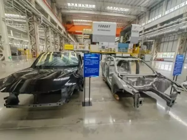 わずか2分で自動車の「強靱な骨格」を鋳造―中国