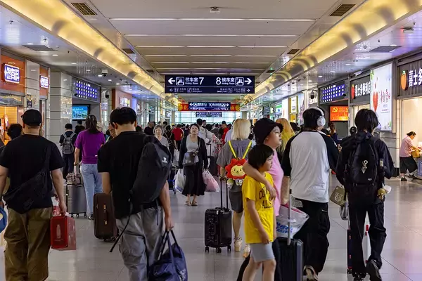 中国の鉄道、夏休み輸送態勢開始後すでに1億人以上を輸送