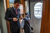 「高速鉄道にロボット「乗務員」が登場―中国」の画像2