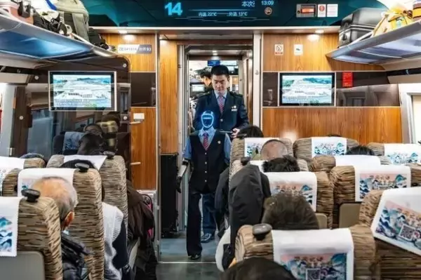 「高速鉄道にロボット「乗務員」が登場―中国」の画像