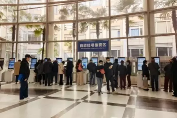 中国では年間延べ55億人が医療機関受診、段階的診療体制構築へ―中国メディア