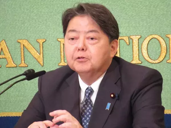 「＜総裁選討論会＞高市氏「中国とも対話重ねる」、小泉氏「関税交渉の履行重要」、林氏「日米踏まえ日中を構築」＝激論なく」の画像