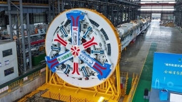 世界初、現場で直径を連続的に変えられる大口径シールドマシンが完成＝中国