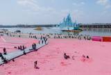 「都市をカラーウオークで巡り、癒やしの色を探す若者―中国」の画像4