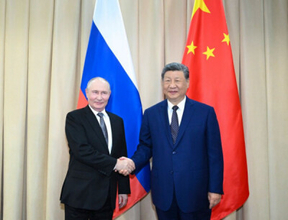 習近平主席、プーチン大統領らとそれぞれ会談