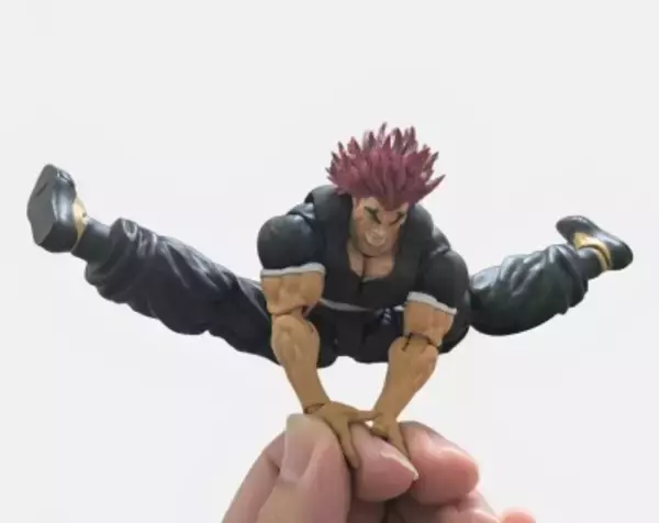 「刃牙」地上最強の生物が今度はハンガーに？中国ネットで話題「笑い死ぬ」「AIかと思った」