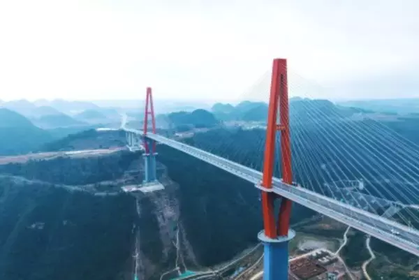 中国の辺境の省が大規模インフラプロジェクトを通じて世界の観光客を引き付ける―伊メディア