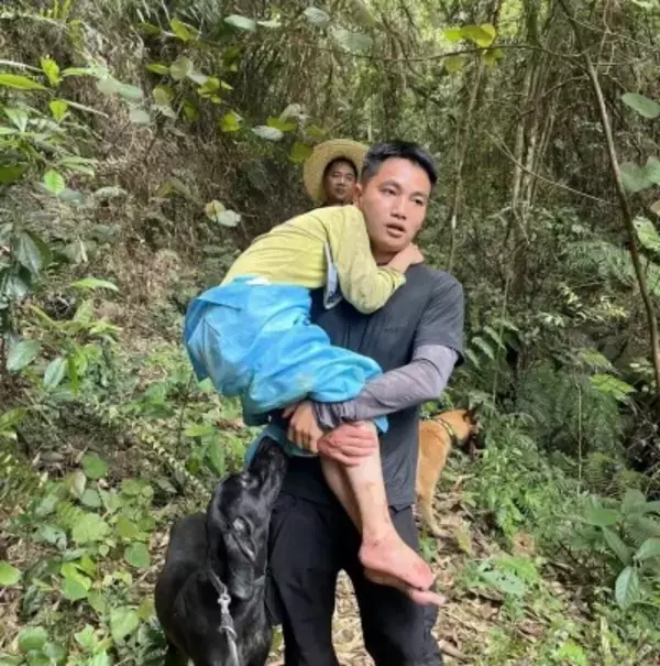 山奥で行方不明だった男児が13日後に無事救助―中国