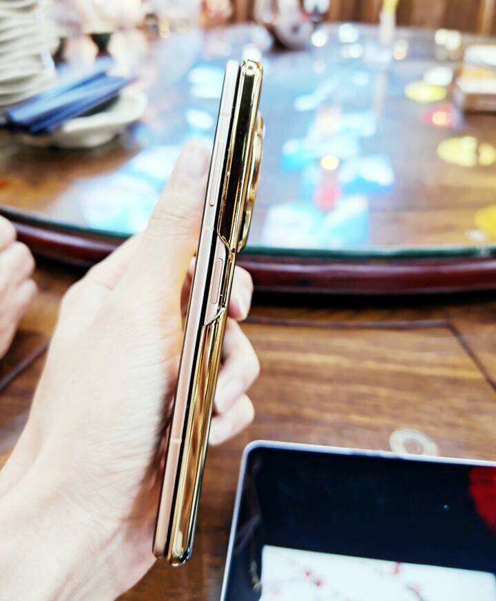 北朝鮮の金与正氏、中国製折り畳みスマホを使用か―シンガポールメディア