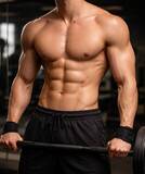 「業務内容は客をお姫様抱っこ、条件は長身で腹筋バキバキのイケメン、リゾート地の求人が話題―中国」の画像1