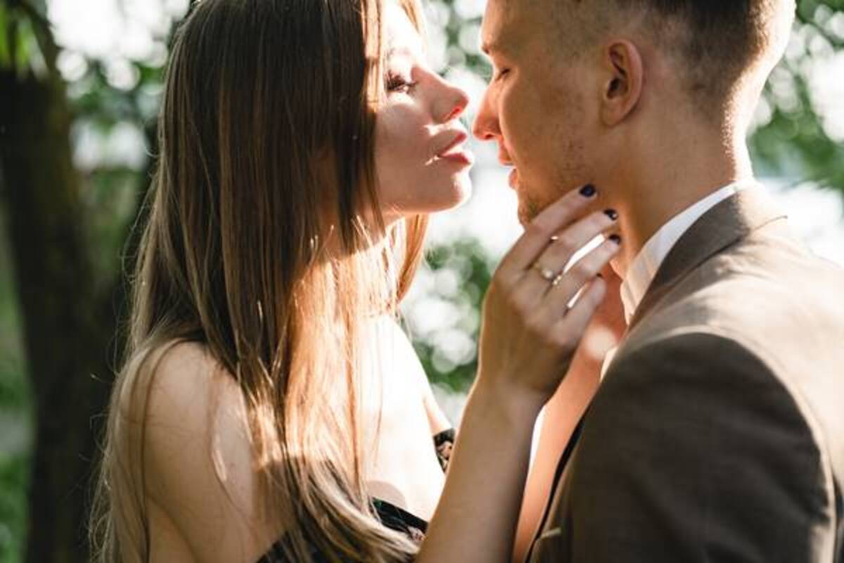 もっとロマンチックなキスがしたい 男が憧れる 外国人キスの方法 とは 18年10月5日 エキサイトニュース 2 2