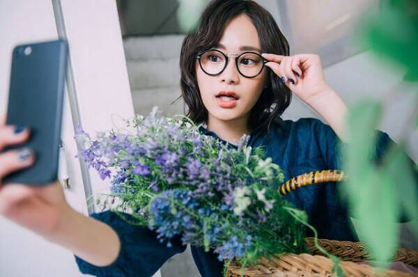 男の本音 自撮り ばかりアップする女に対して思ってること4つ 18年10月13日 エキサイトニュース