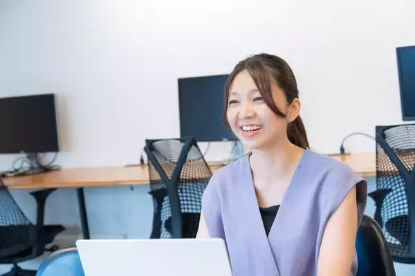 「Webデザイナーとは？現代社会に必須の仕事の詳細、必要なスキル、向いている人などを解説！」の画像