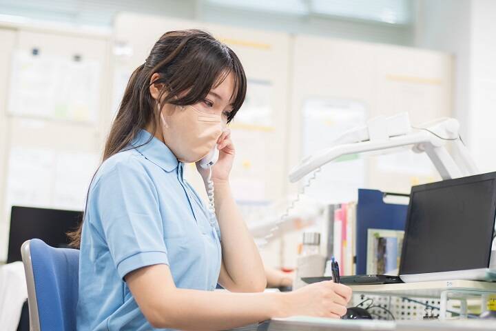 保健師とは？仕事内容、種類、看護師との違いを解説！現役保健師の１日のスケジュールを紹介