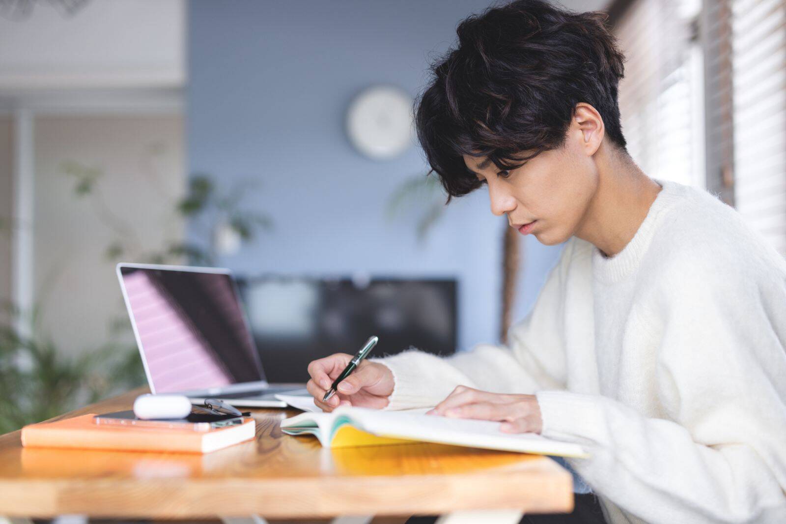 勉強と部活を両立させる方法10選！高校生が受験勉強と両立させるコツ、効率的な勉強法を解説！