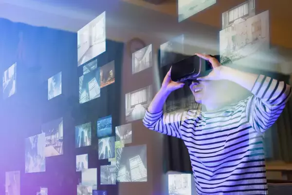 「VR（バーチャル・リアリティ）に関わる仕事とは？ゲーム、エンタメ、医療etc.分野別に紹介」の画像