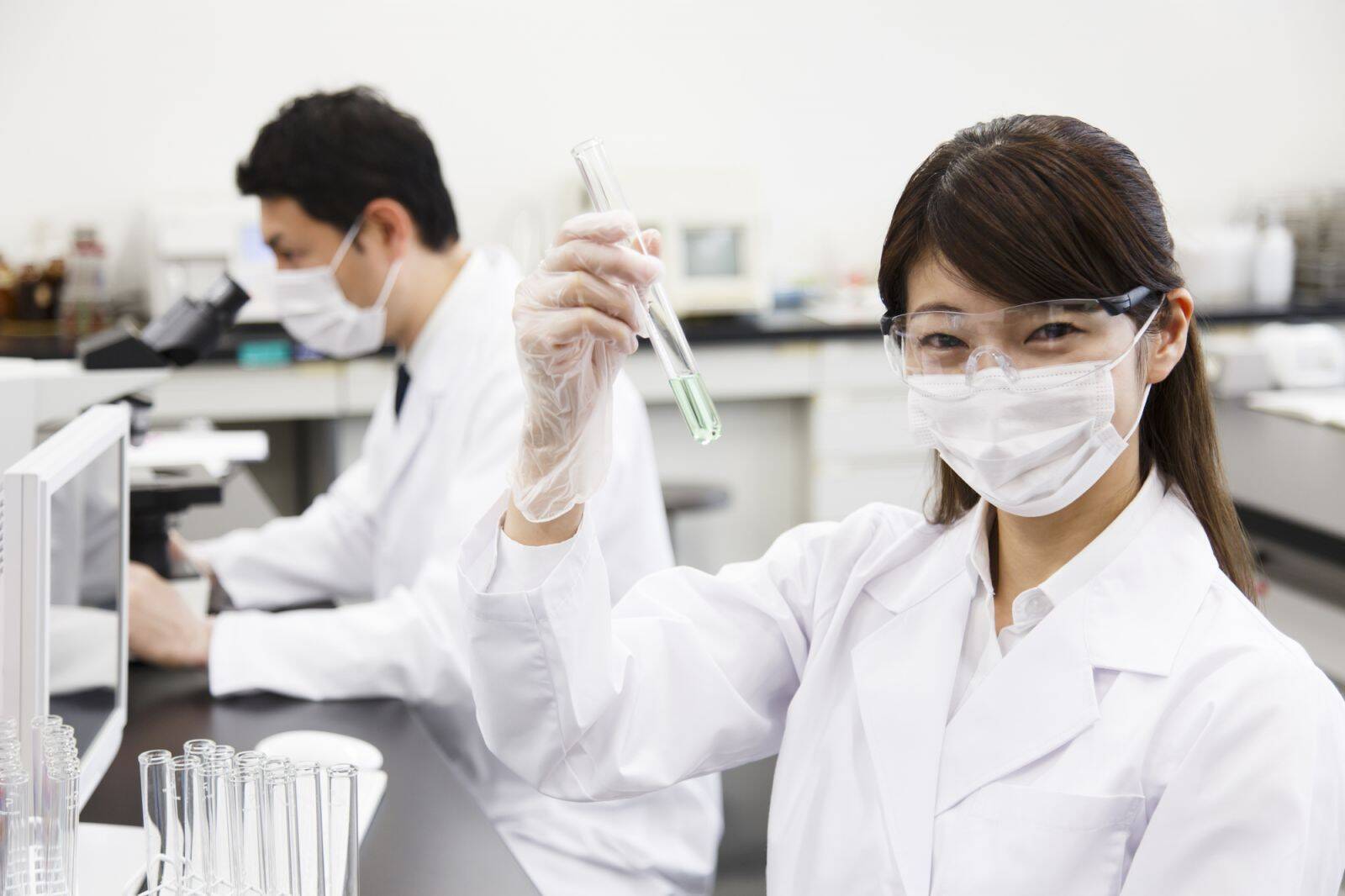 研究に関わる仕事7選！理工系から社会学系まで人気・注目の分野を紹介