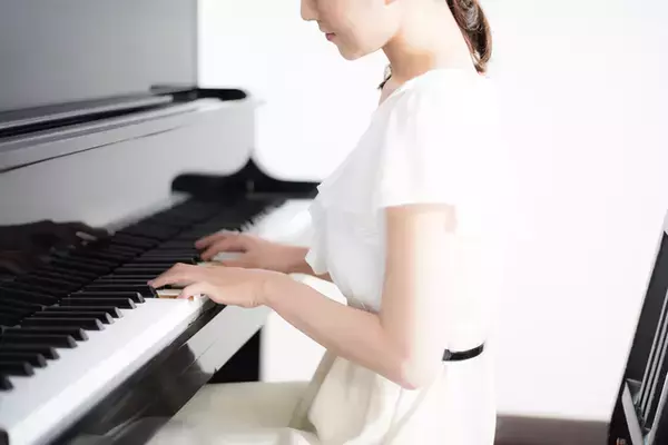 「高校生が選ぶ！AKB48も乃木坂46も欅坂46も全員参加の総選挙！」の画像