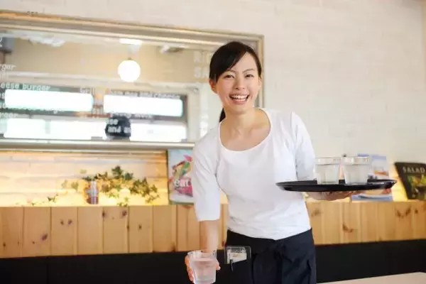 「専門学校生のアルバイト事情は？アルバイト先から1日のスケジュールまで公開」の画像