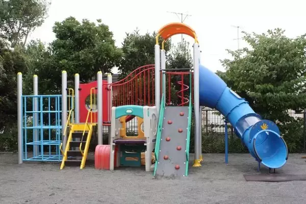 「「幼稚園教諭」と「保育士」の仕事、なり方、やりがい、どこが違うの？　働いている人に聞いてみた！」の画像