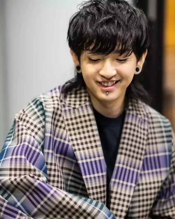 「YOASOBIスペシャルインタビュー　『一歩踏み出すための“初期衝動”と“1秒の勇気”』」の画像