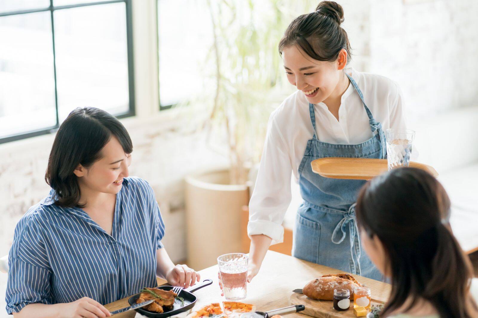 ＼U25の社会人200名に聞いた／職業選択のリアルなきっかけ