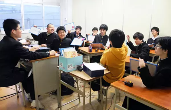 「過去問暗記から早押し練習まで！浦和高校「クイズ研究会」とは？」の画像